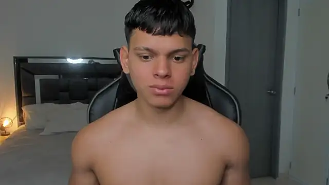 Snapshot of jett_carte chatting on 11.05.25 jett carte online show from 11.05.25