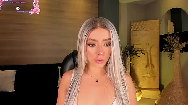 IsabellaMoreau online show from 04.27.26