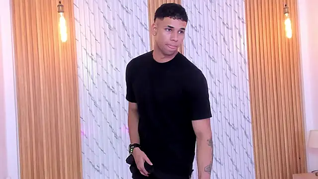 thomas walker0 online show from 01.05.26