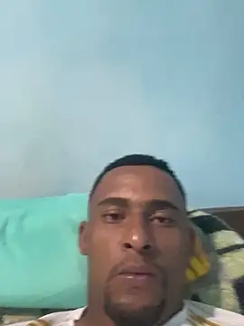 Snapshot of freedmar chatting on 12.21.25 freedmar online show from 12.21.25