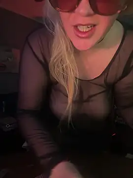 Granlady7 online show from 04.30.26