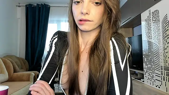 Snapshot of UnicornLand chatting on 09.27.25 UnicornLand online show from 09.27.25