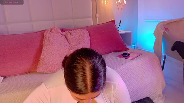 Snapshot of Leah_Bensson chatting on 10.10.25 Leah Bensson online show from 10.10.25