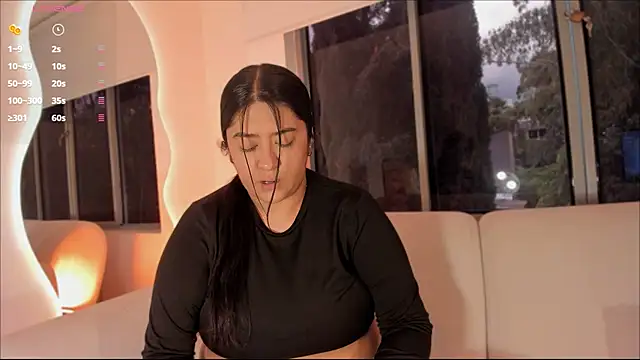 Snapshot of Leah_Bensson chatting on 10.14.25 Leah Bensson online show from 10.14.25