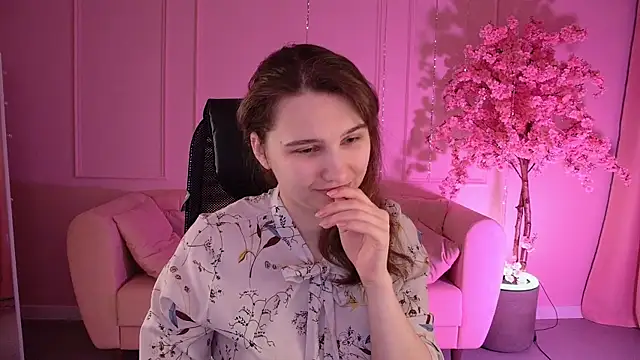 TessaMill online show from 04.21.26