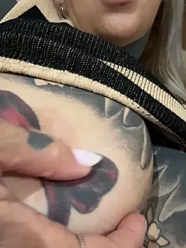 Snapshot of amada39 chatting on 11.03.25 amada39 online show from 11.03.25