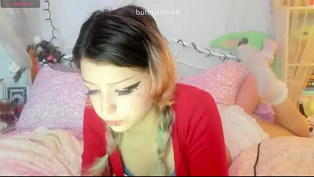Snapshot of bunnyislewd chatting on 07.05.26 bunnyislewd online show from 07.05.26