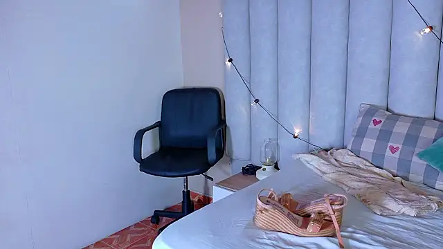 Snapshot of JenaCooper_ chatting on 02.17.26 JenaCooper online show from 02.17.26