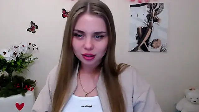Snapshot of OceanicDawn chatting on 05.09.26 OceanicDawn online show from 05.09.26