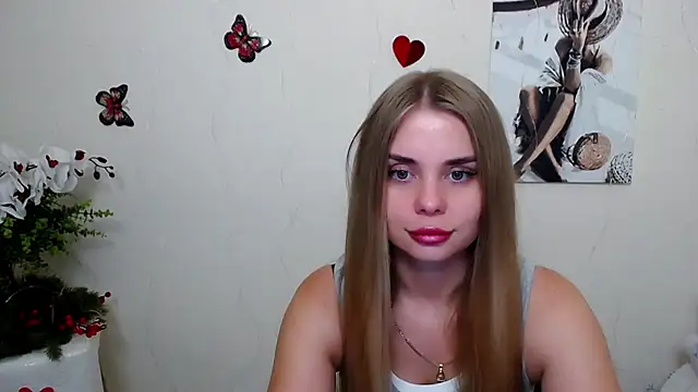 Snapshot of OceanicDawn chatting on 07.25.26 OceanicDawn online show from 07.25.26