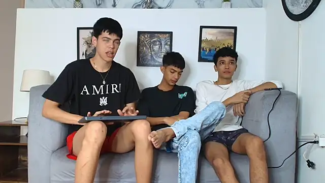 TWINKS FRIENDS online show from 01.10.26