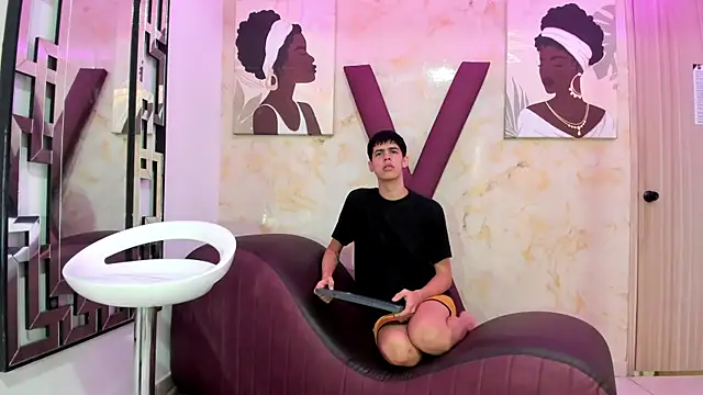 TWINKS FRIENDS online show from 01.12.26