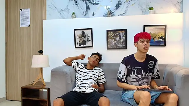TWINKS FRIENDS online show from 05.11.26