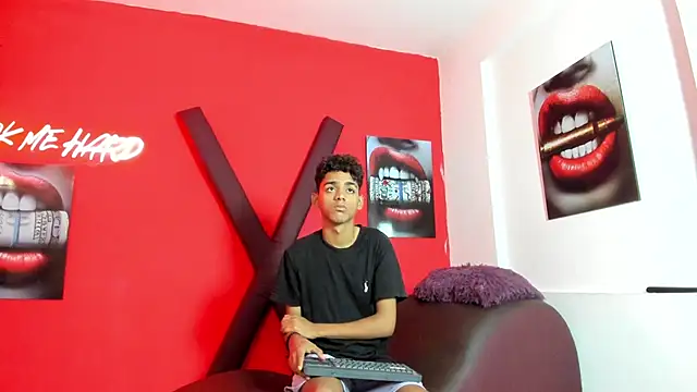 TWINKS FRIENDS online show from 06.11.26