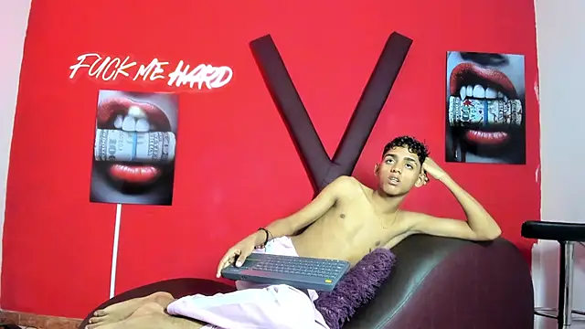 TWINKS FRIENDS online show from 06.19.26