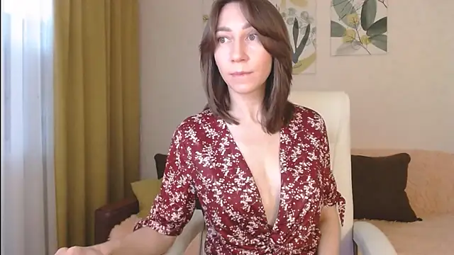 GoodGlamorGirl online show from 02.03.25