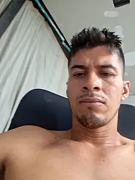 Snapshot of piterrr_hot chatting on 11.24.25 piterrr hot online show from 11.24.25