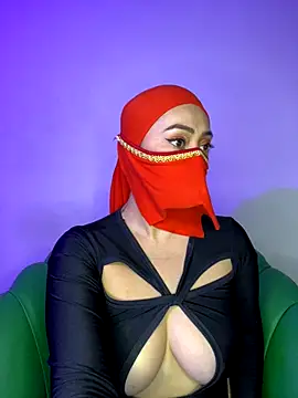 Aisha Malek online show from 11.07.25