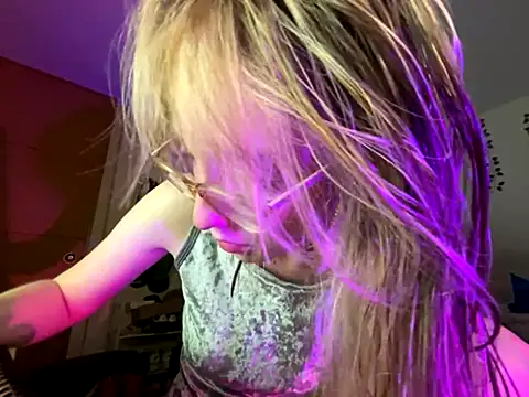 ReenKitty online show from 11.12.25