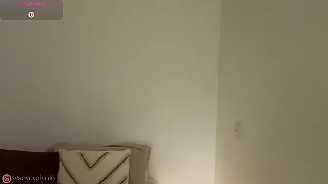 Evelyn  16 online show from 12.02.25