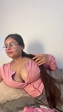 sweet shadil  online show from 06.04.26
