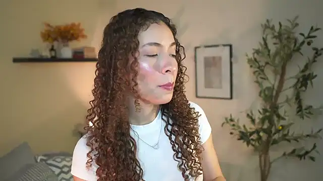isabella-garcia- online show from 06.18.26