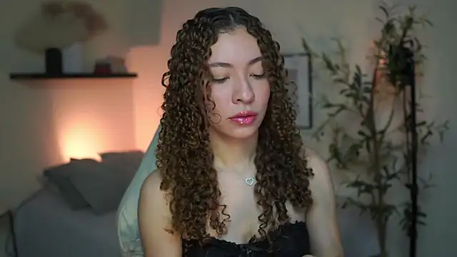 Snapshot of isabella-garcia- chatting on 07.05.26 isabella-garcia- online show from 07.05.26