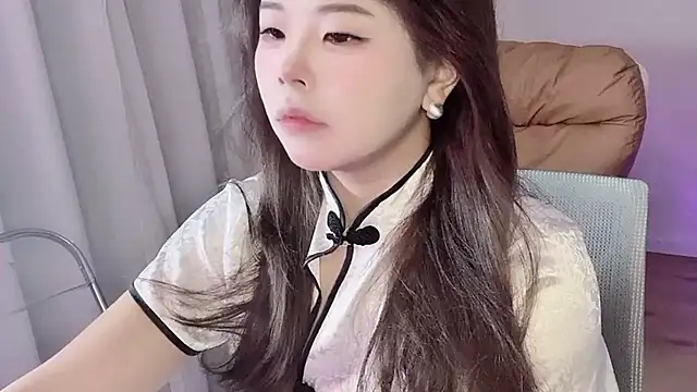 Snapshot of xiaotanbaby chatting on 11.11.25 xiaotanbaby online show from 11.11.25