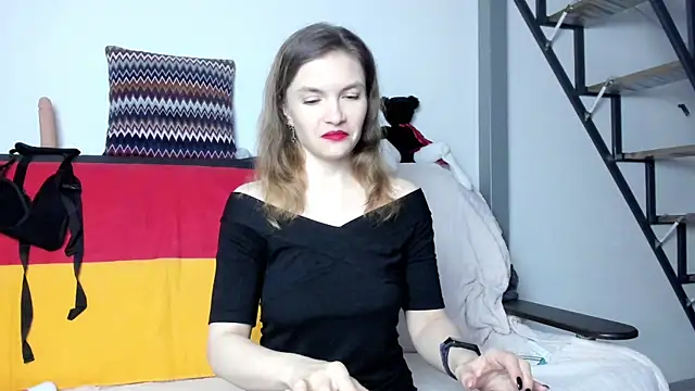 Katherine Twilight online show from 01.23.25