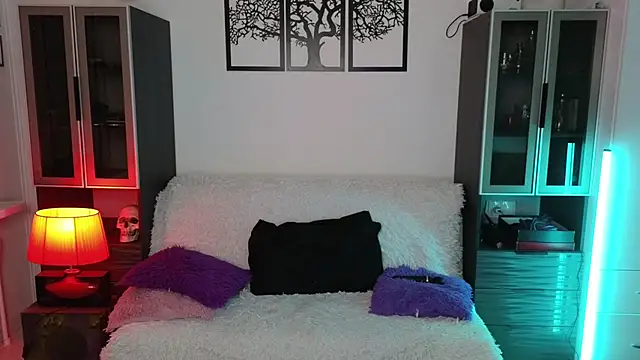 Lila West online show from 01.25.25