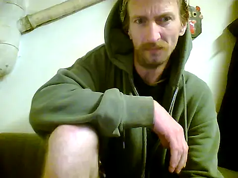 Snapshot of KokosMartin chatting on 09.21.25 KokosMartin online show from 09.21.25