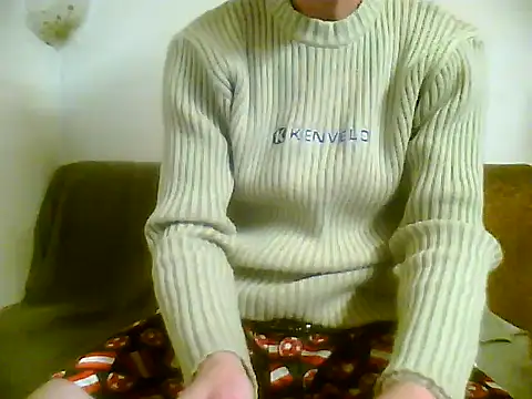 Snapshot of KokosMartin chatting on 10.30.25 KokosMartin online show from 10.30.25