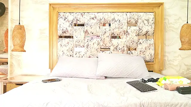 ZOLEY WATSON online show from 03.19.26