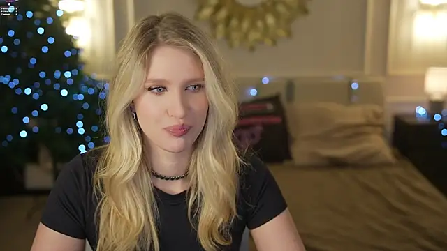 Snapshot of Scarlett_Sweet054 chatting on 01.13.26 Scarlett Sweet054 online show from 01.13.26