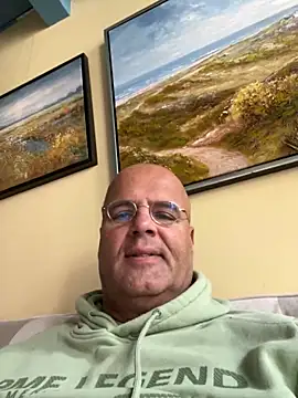 Snapshot of Renebisex chatting on 10.12.25 Renebisex online show from 10.12.25