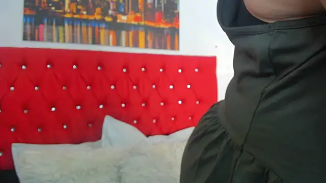 Snapshot of carolinacrus01 chatting on 02.08.26 carolinacrus01 online show from 02.08.26