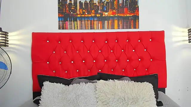 carolinacrus01 online show from 03.25.26