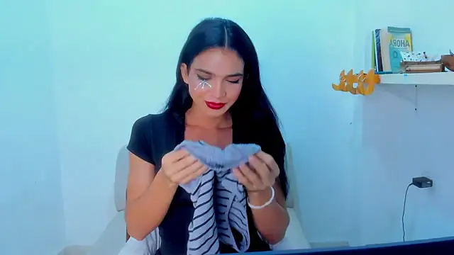 ISA BELLA VZL online show from 04.30.26