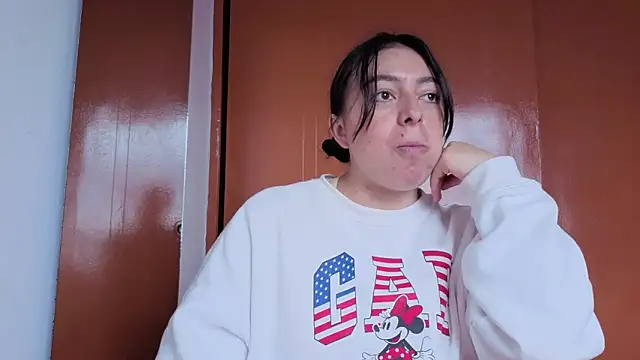 MiaKimky online show from 10.27.25