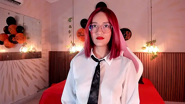 daphne courtis online show from 10.21.25