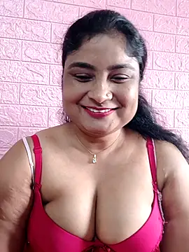 Snapshot of hornyriyanka chatting on 09.14.25 hornyriyanka online show from 09.14.25