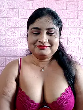 Snapshot of hornyriyanka chatting on 10.09.25 hornyriyanka online show from 10.09.25
