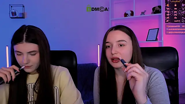 Snapshot of lissa_night chatting on 12.02.25 lissa night online show from 12.02.25