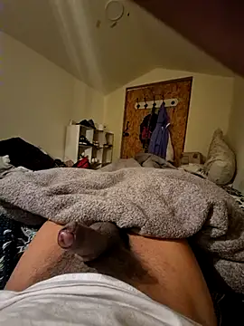 Snapshot of uratre chatting on 02.27.26 uratre online show from 02.27.26