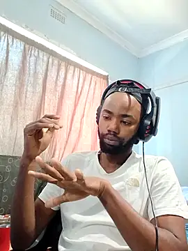 Snapshot of GhostYangempela chatting on 09.21.25 GhostYangempela online show from 09.21.25