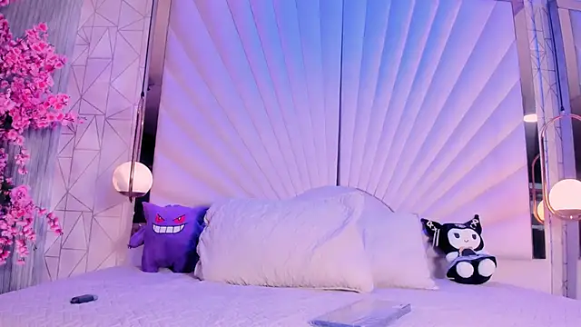VesperVelvet online show from 05.02.26