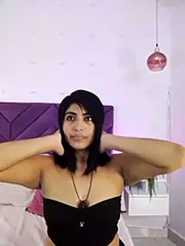 Kaylachannell online show from 04.27.26
