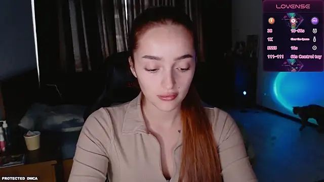 Snapshot of wwwlexicom chatting on 10.26.25 wwwlexicom online show from 10.26.25