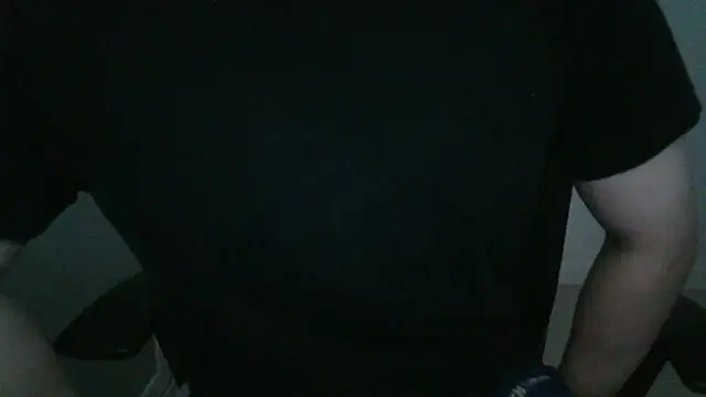 Snapshot of 111owo111 chatting on 10.30.25 111owo111 online show from 10.30.25