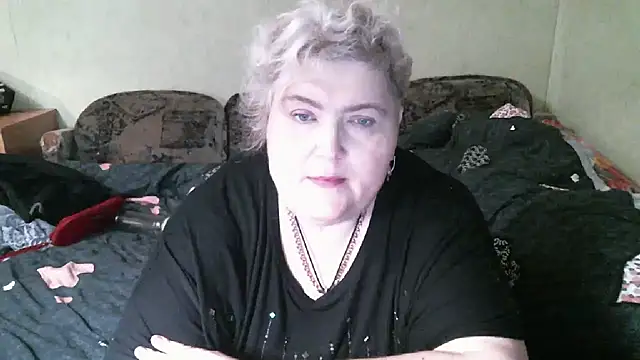 Snapshot of Lana555 chatting on 11.02.25 Lana555 online show from 11.02.25